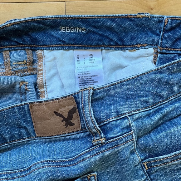 ~American Eagle ~ Jeans ~ Jegging ~ Super Stretch ~ 4 Long - Picture 6 of 9